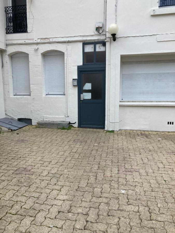 Apartamento PatioNé dans Centre de Dijon Exterior foto